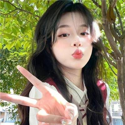 滑板少年海报