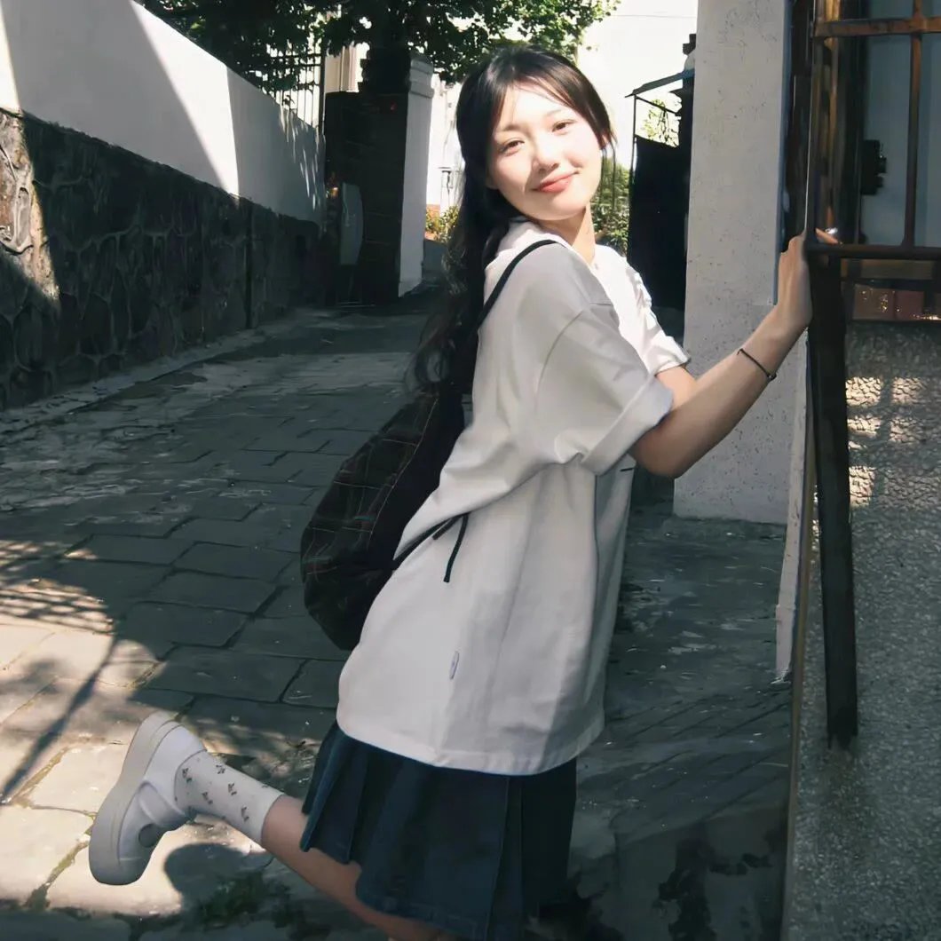 布希妈妈海报